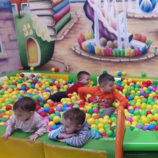 15 февраля 2018 г. подопечные семьи Центра ПОРА побывали в Banana City